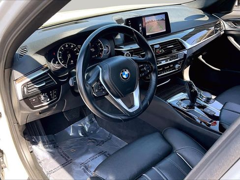 Used 2018 BMW 530i w/ Premium Package RWD image 17