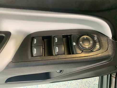 Used 2024 Chevrolet Equinox LT FWD image 26