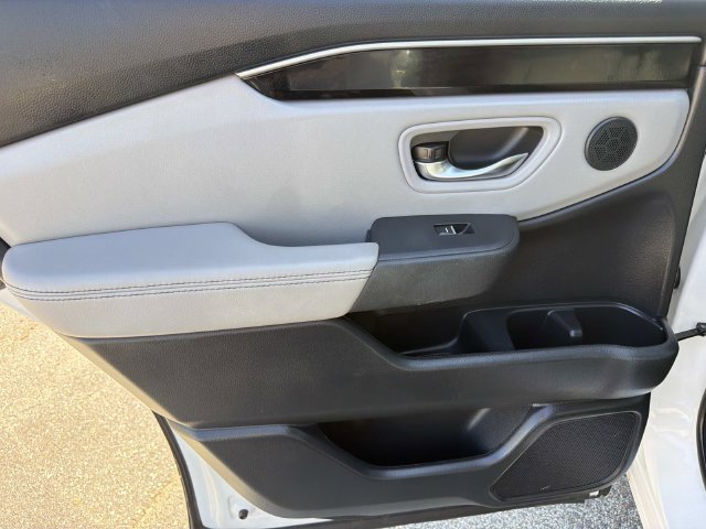 Used 2025 Honda Pilot Touring image 20