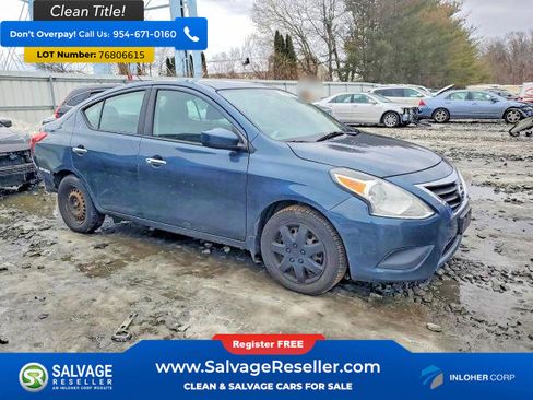 Used 2015 Nissan Versa SV image 5
