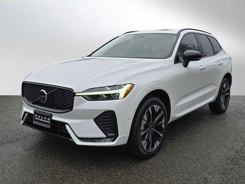New 2026 Volvo XC60 B5 Plus w/ Climate Package image 7