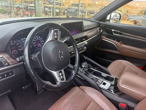 Used 2020 Kia Telluride SX w/ SX Prestige Package AWD/4WD image 6