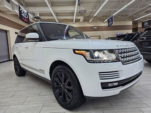 Used 2017 Land Rover Range Rover HSE AWD/4WD image 4