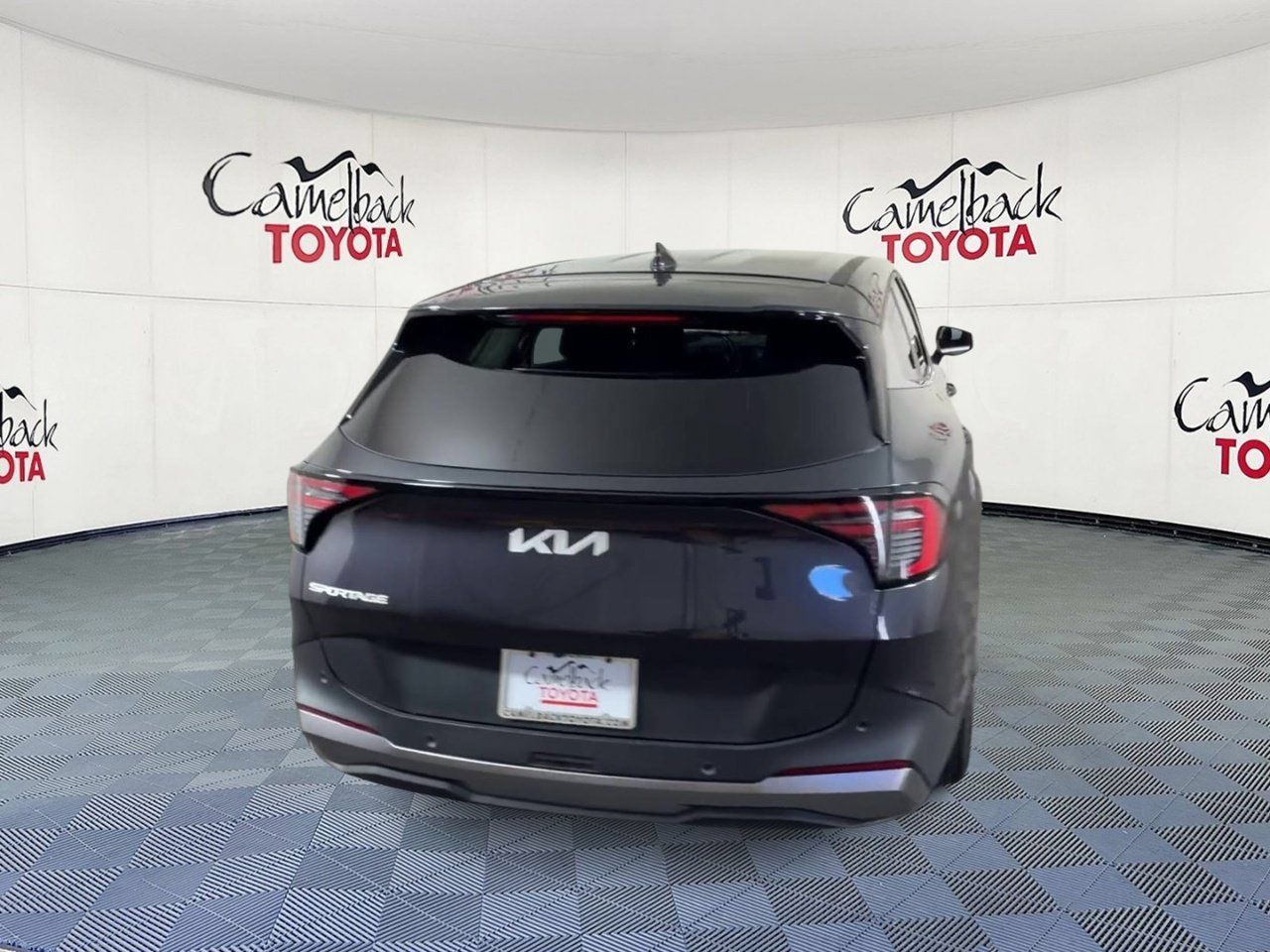 Used 2026 Kia Sportage LX FWD image 3