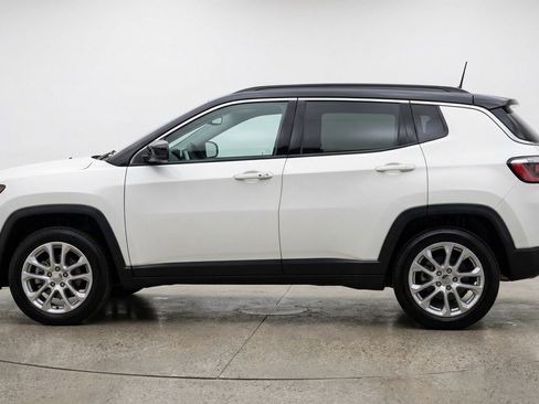 Used 2025 Jeep Compass Limited AWD/4WD image 5