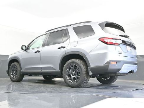 New 2025 Honda Pilot TrailSport image 21
