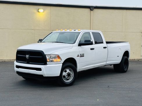 Used 2017 RAM 3500 Tradesman w/ Popular Equipment Group image 2