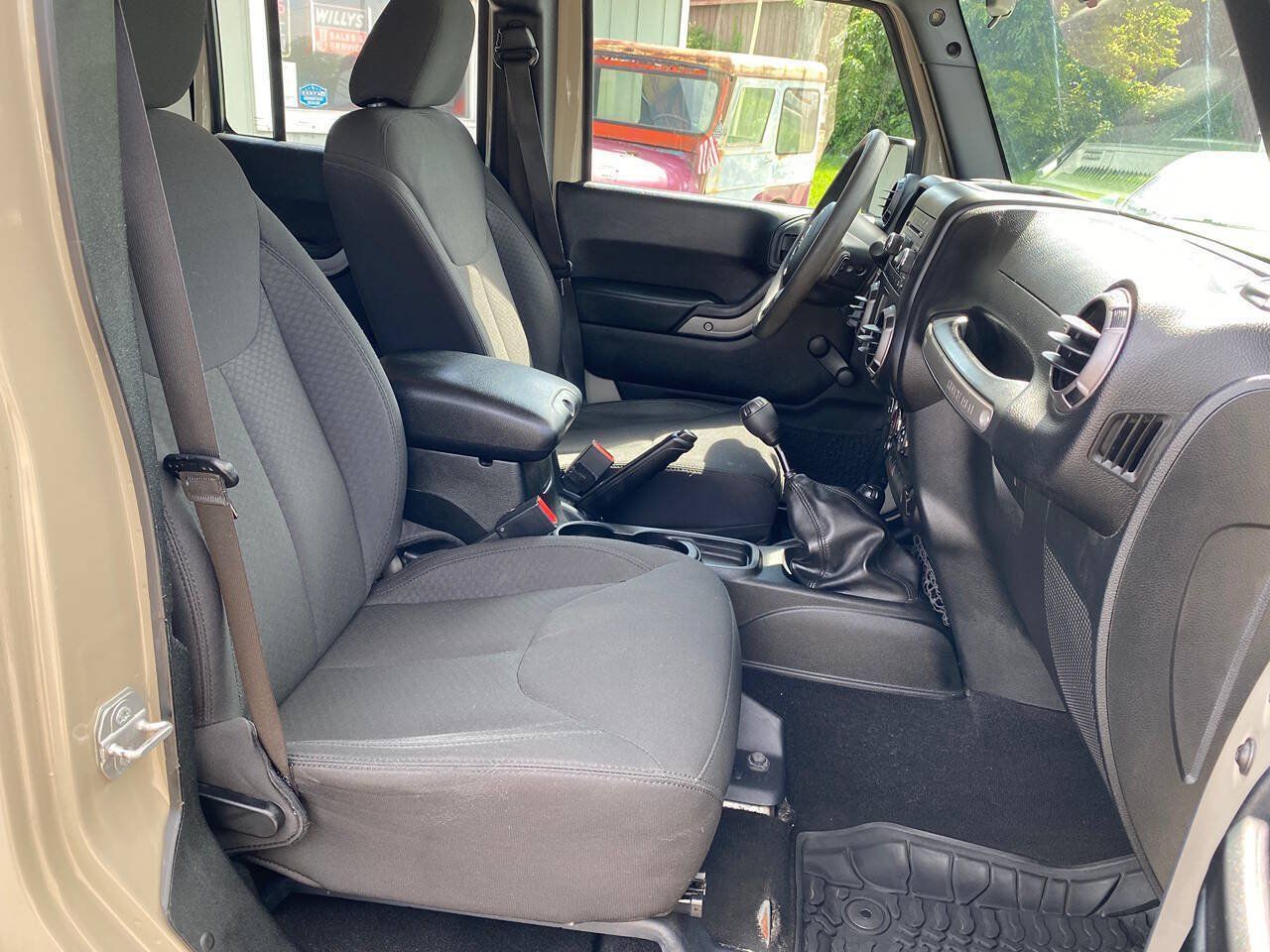 Used 2018 Jeep Wrangler Unlimited Sport AWD/4WD image 18