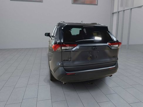 Used 2023 Toyota RAV4 XLE Premium AWD/4WD image 7