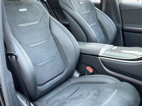 Used 2024 Mercedes-Benz GLC 43 AMG 4MATIC image 32