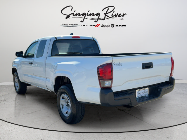 Used 2022 Toyota Tacoma SR RWD image 5