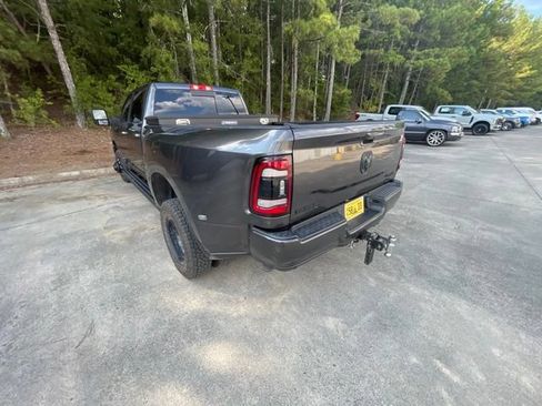 Used 2024 RAM 3500 Laramie w/ Night Edition AWD/4WD image 8