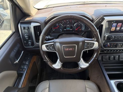 Used 2018 GMC Sierra 1500 SLT AWD/4WD image 13
