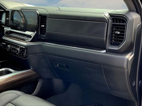 Used 2023 Chevrolet Silverado 1500 RST w/ Convenience Package II image 18