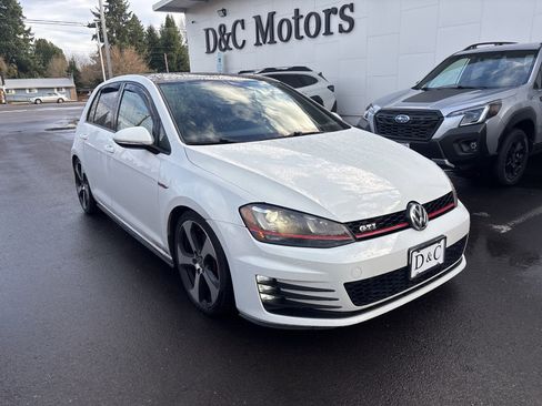 Used 2016 Volkswagen GTI SE image 1