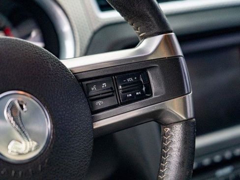 Used 2010 Ford Mustang Shelby GT500 image 15