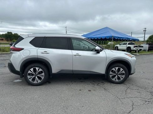 Certified 2023 Nissan Rogue SV w/ SV Premium B Package AWD/4WD image 6