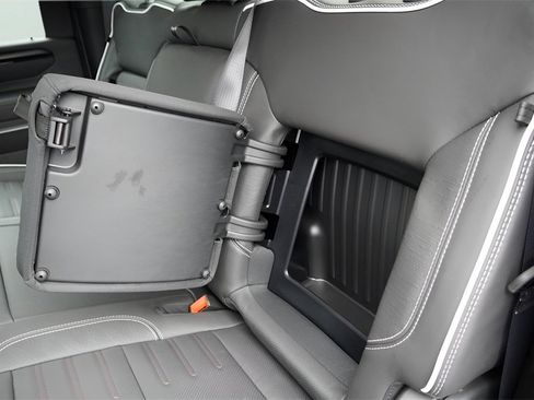 New 2026 GMC Sierra 2500 AT4X image 39