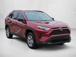 Used 2025 Toyota RAV4 LE AWD/4WD video 3