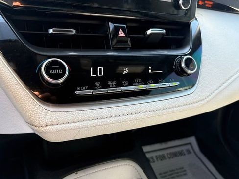 Used 2020 Toyota Corolla SE image 27