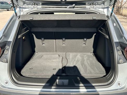 Used 2024 Chevrolet Trax RS w/ Driver Confidence Package image 5