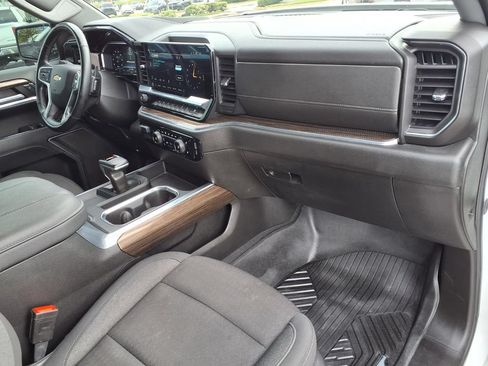 Used 2024 Chevrolet Silverado 1500 LT w/ True North Edition Plus AWD/4WD image 12