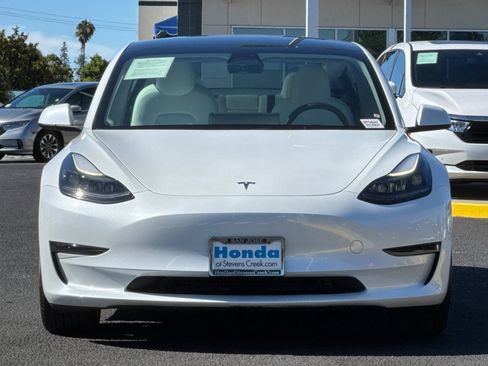 Used 2023 Tesla Model 3 Standard Range RWD image 5