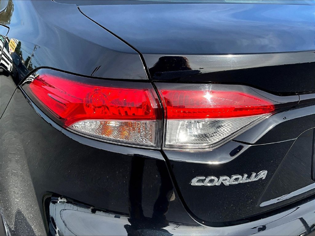 Used 2024 Toyota Corolla LE FWD image 25