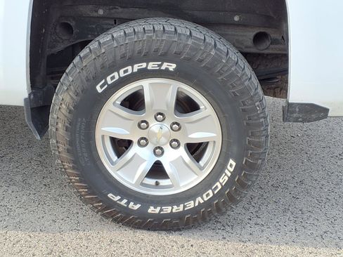 Used 2017 Chevrolet Silverado 1500 LT w/ LT Fleet Convenience Package image 20