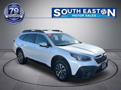 Used 2021 Subaru Outback Premium AWD/4WD image 2