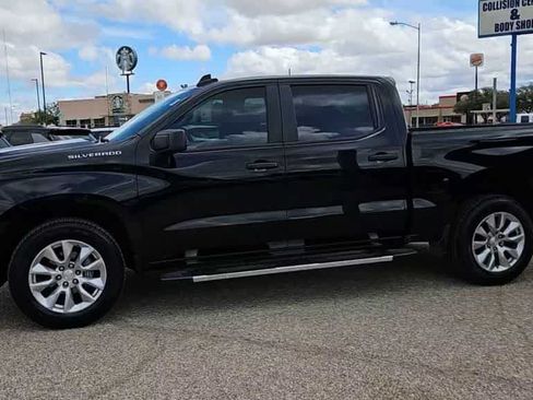 Used 2022 Chevrolet Silverado 1500 Custom w/ Safety Confidence Package RWD image 4