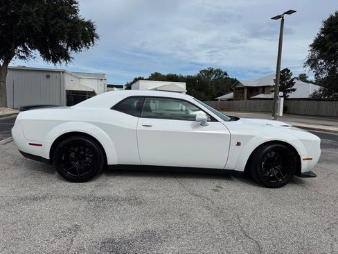 Used 2023 Dodge Challenger R/T Scat Pack image 10