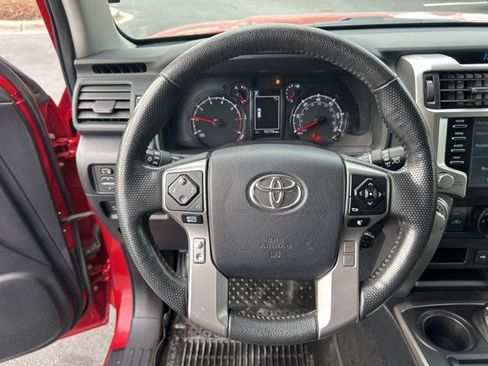 Used 2023 Toyota 4Runner SR5 Premium image 17