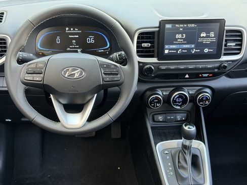 New 2026 Hyundai Venue SEL image 12