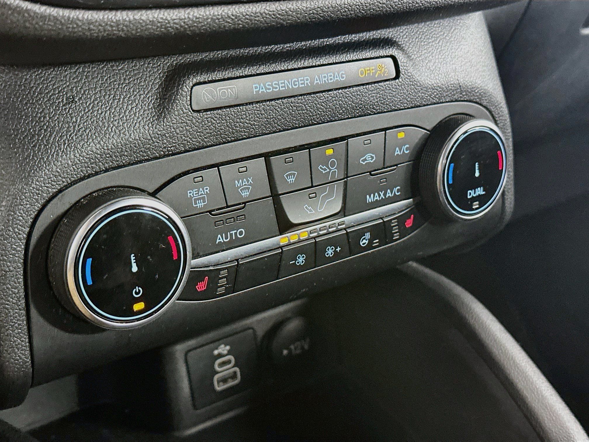 Used 2025 Ford Escape ST-Line Select AWD/4WD image 23
