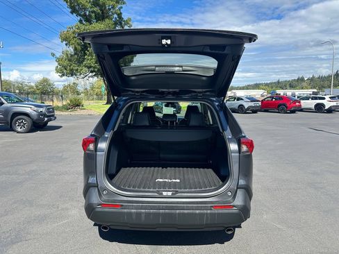 Used 2024 Toyota RAV4 LE AWD/4WD image 11