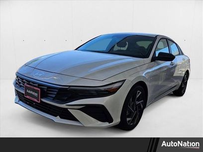 New 2025 Hyundai Elantra SEL