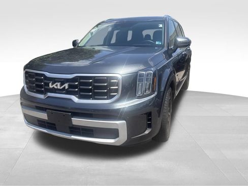 Used 2024 Kia Telluride S w/ S Sunroof Package FWD image 3