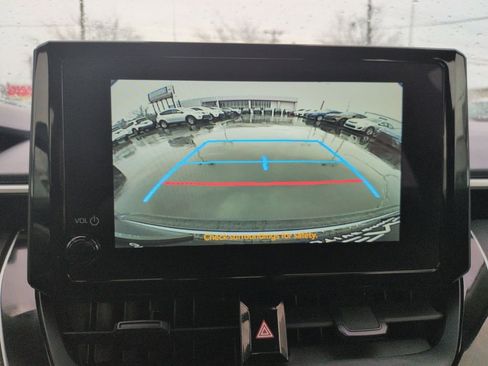 Used 2025 Toyota Corolla LE image 20