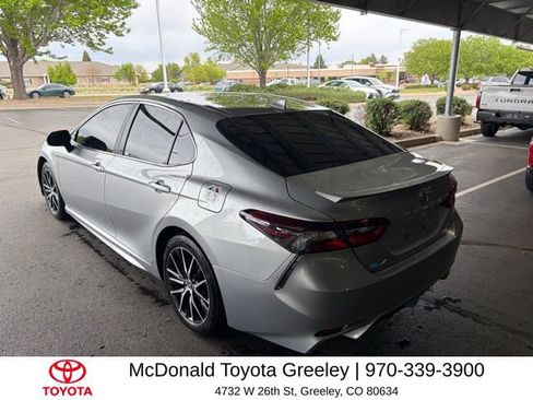 Used 2024 Toyota Camry SE FWD image 7