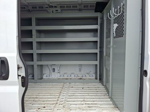 Used 2023 RAM ProMaster 2500 FWD image 11