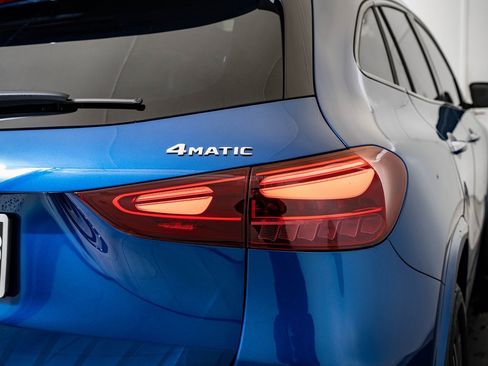 Certified 2025 Mercedes-Benz GLA 250 4MATIC image 10