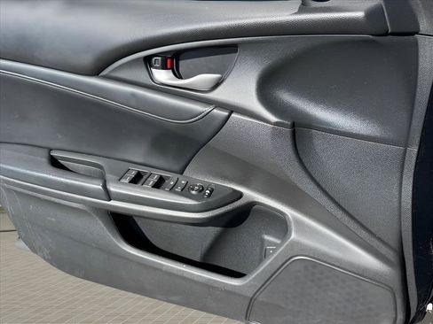 Used 2019 Honda Insight Touring image 17