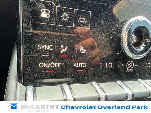 Used 2026 GMC Terrain Elevation w/ Elevation Premium Package FWD image 16