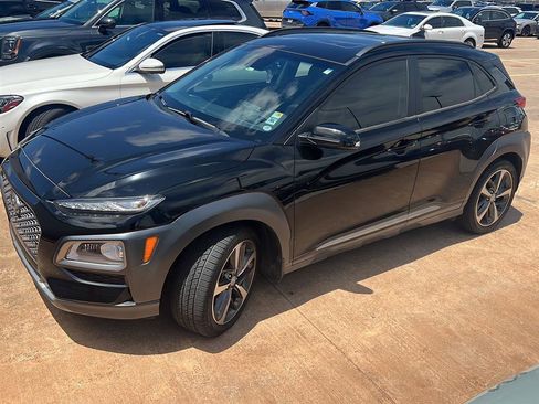 Used 2021 Hyundai Kona Ultimate w/ Cargo Package FWD image 2