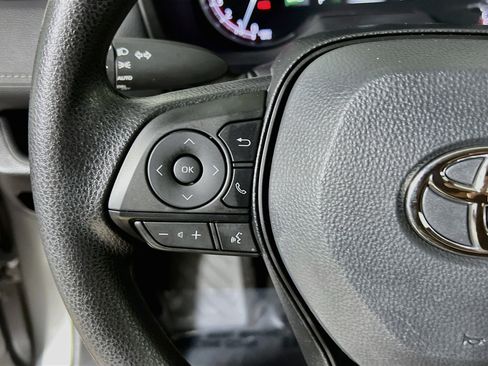 Used 2025 Toyota RAV4 XLE w/ Convenience Package FWD image 19