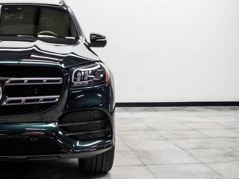 Used 2022 Mercedes-Benz GLS 580 4MATIC image 4