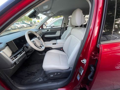 Used 2025 Hyundai Santa Fe SEL image 30