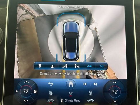 Used 2025 Mercedes-Benz GLC 350e 4MATIC w/ AMG Line image 24