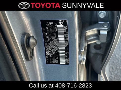 Used 2024 Toyota Corolla LE FWD image 31